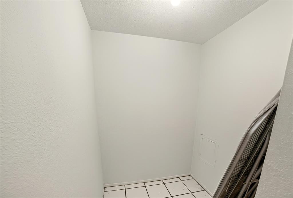 5335 Bent Tree Forest Drive, #213, Dallas, TX 75248