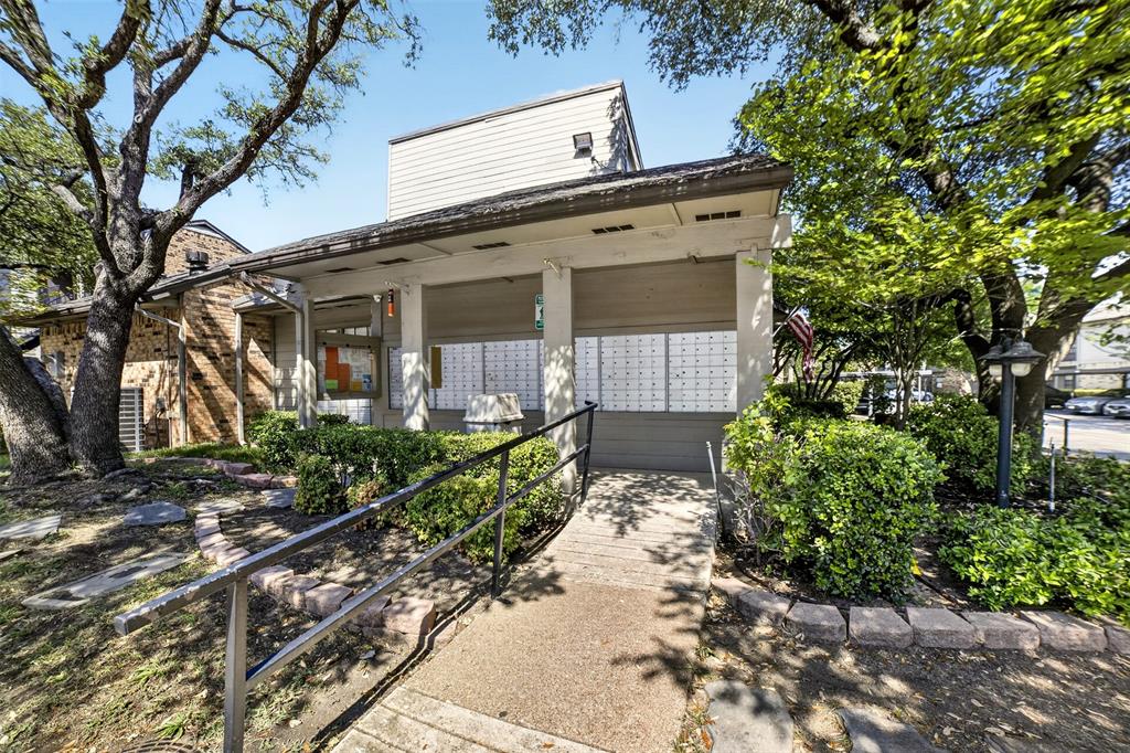 5335 Bent Tree Forest Drive, #213, Dallas, TX 75248