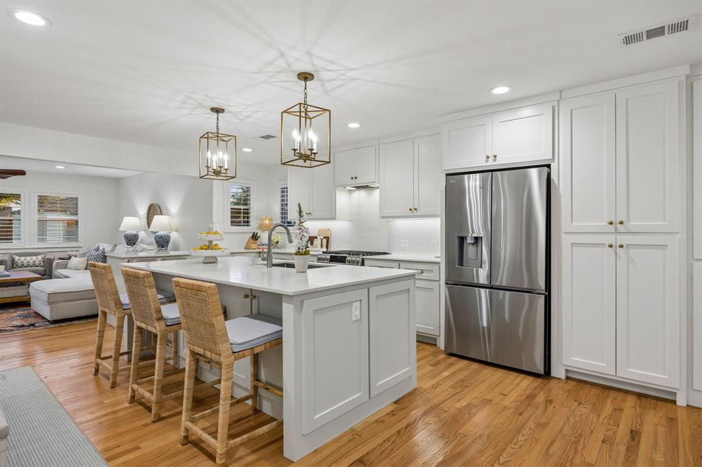 9924 Parkford Drive, Dallas, TX 75238