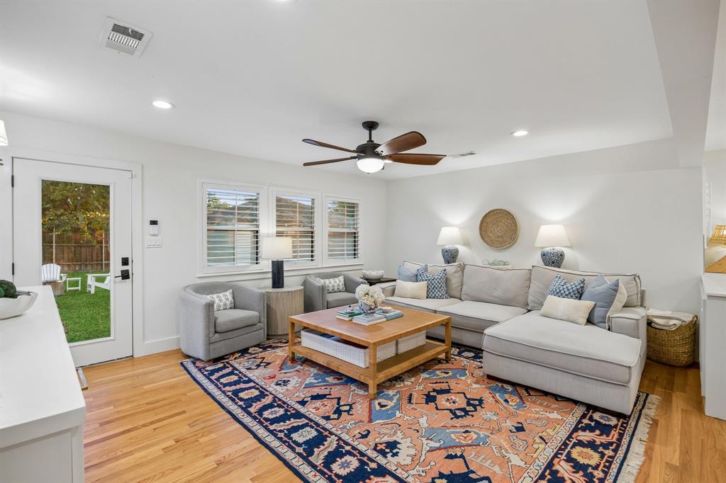 9924 Parkford Drive, Dallas, TX 75238