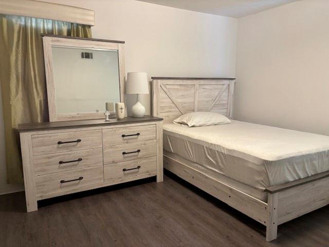 Large primary bedroom