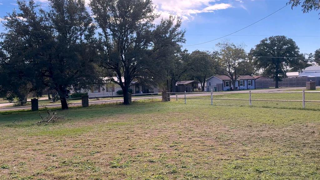 451 E Rocket Road, Lorena, TX 76655 451 E Rocket Road, Lorena, TX 76655