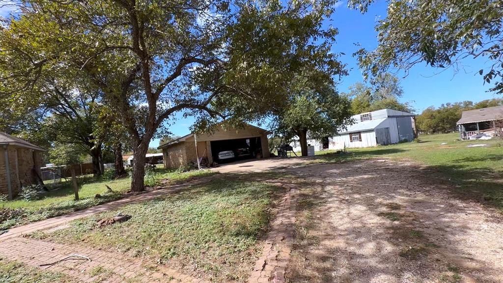 451 E Rocket Road, Lorena, TX 76655 451 E Rocket Road, Lorena, TX 76655