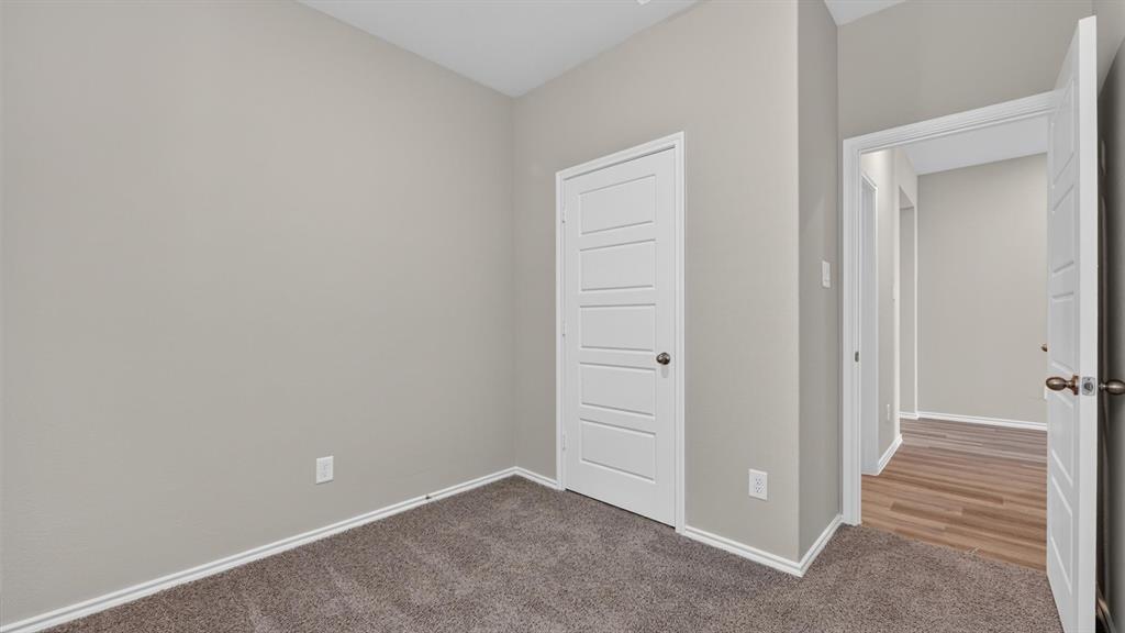 1409 CANTERBURY Trail, DeSoto, TX 75115
