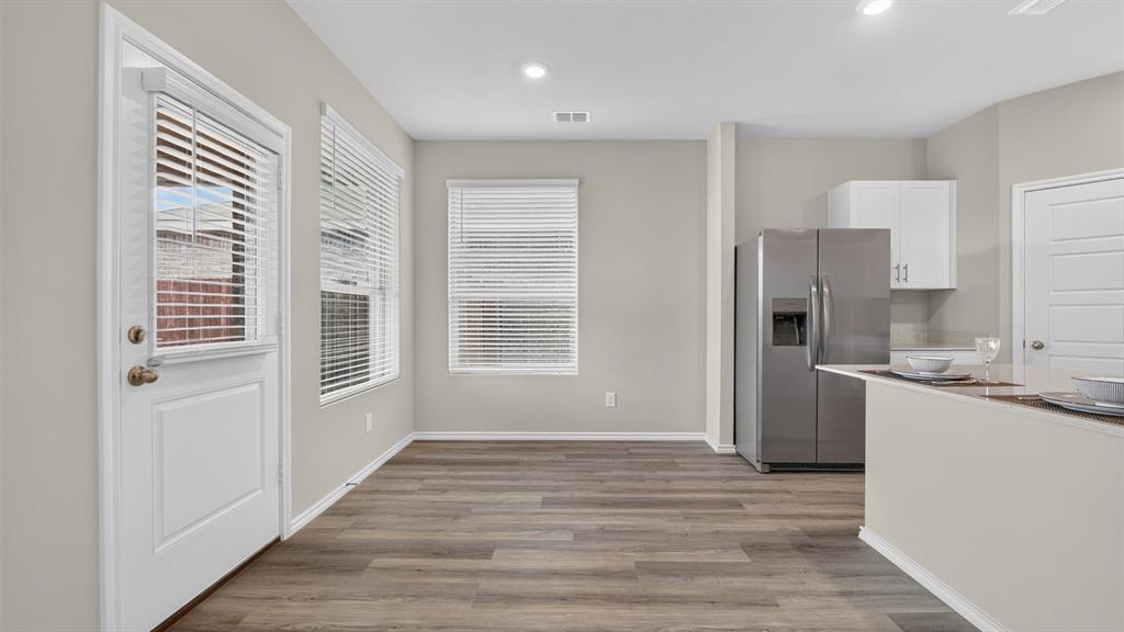 1409 CANTERBURY Trail, DeSoto, TX 75115