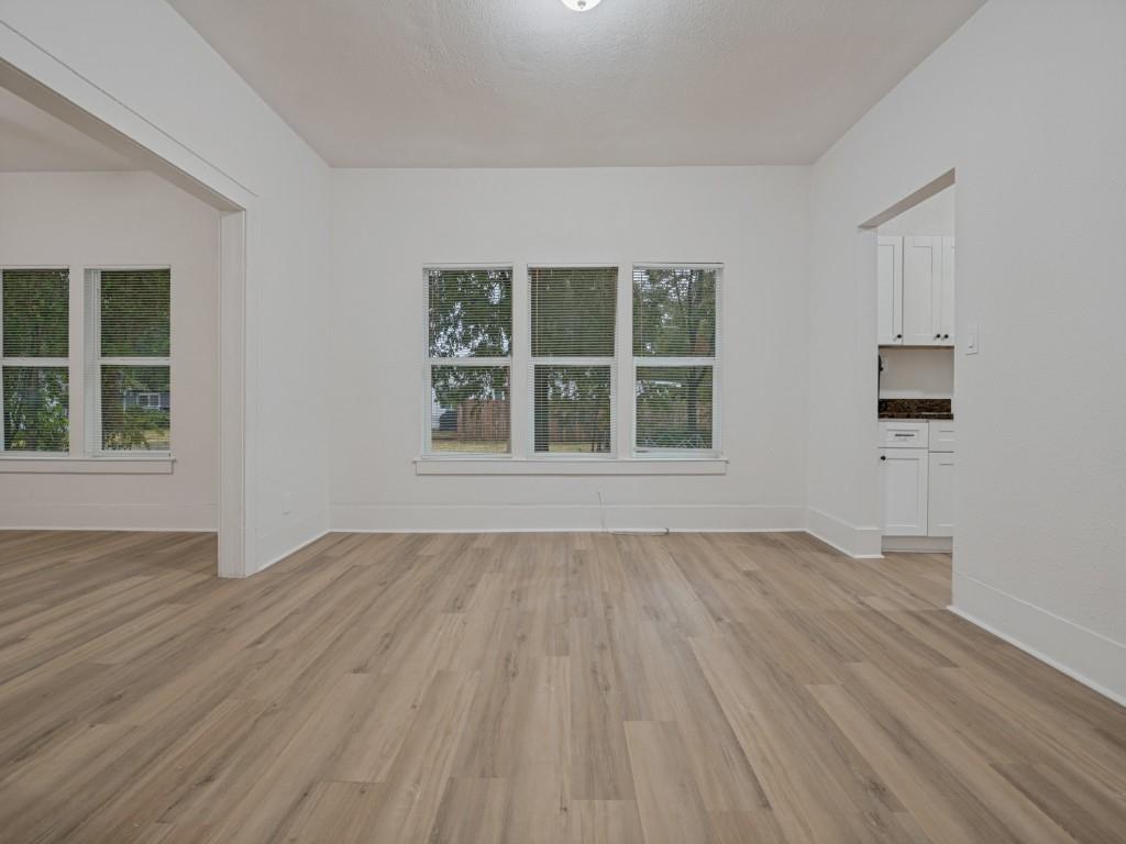 2707 Lenway Street, Dallas, TX 75215