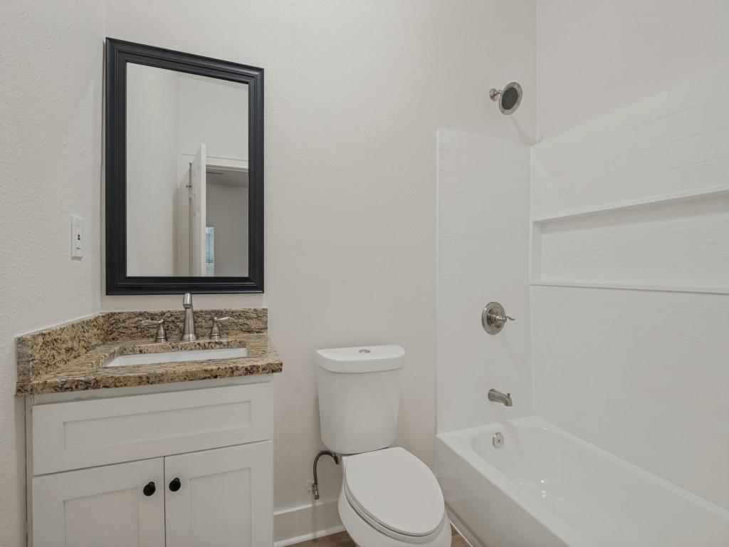 2707 Lenway Street, Dallas, TX 75215