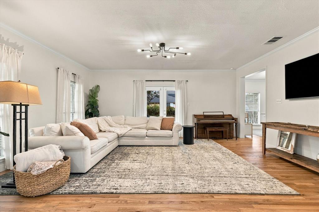 142 Whispering Hills Drive, Coppell, TX 75019