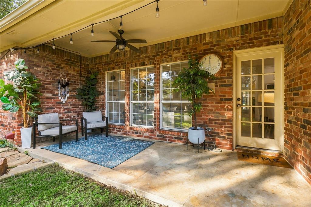 142 Whispering Hills Drive, Coppell, TX 75019