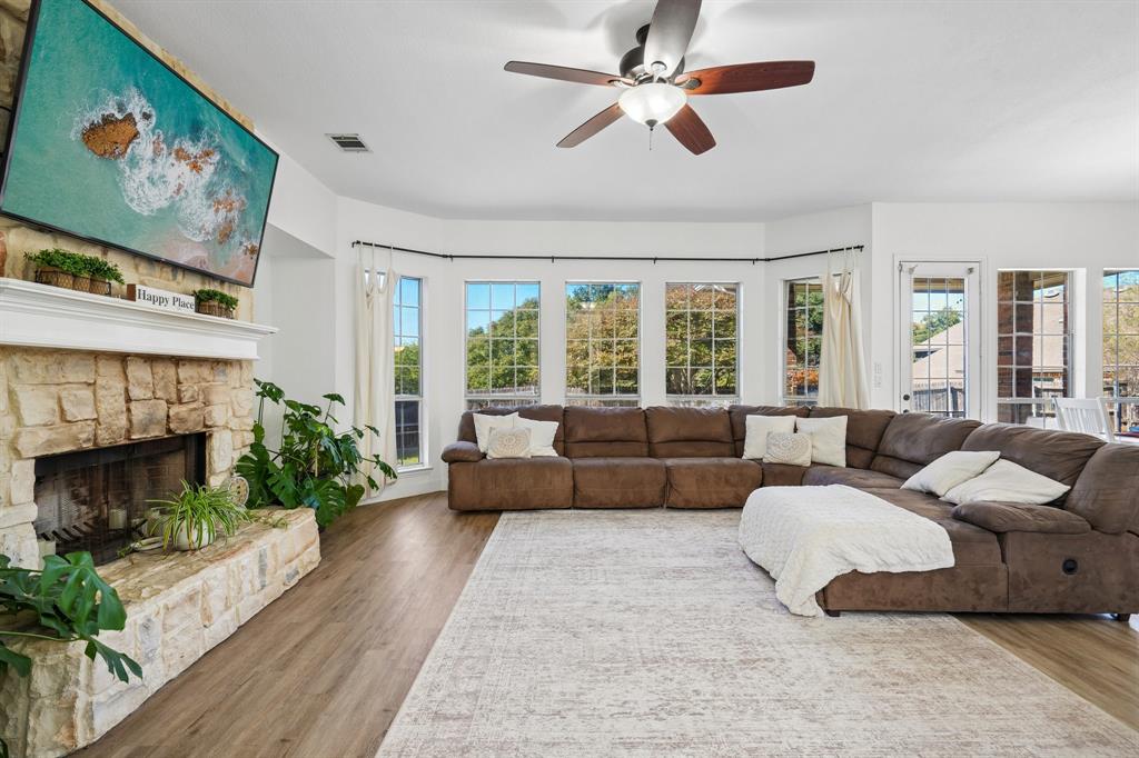 4405 Meadowcove Drive, Rowlett, TX 75088