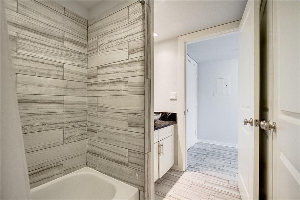 5111 Manett Street, #203, Dallas, TX 75206