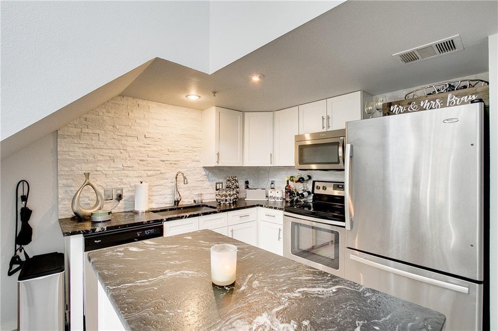 5111 Manett Street, #203, Dallas, TX 75206