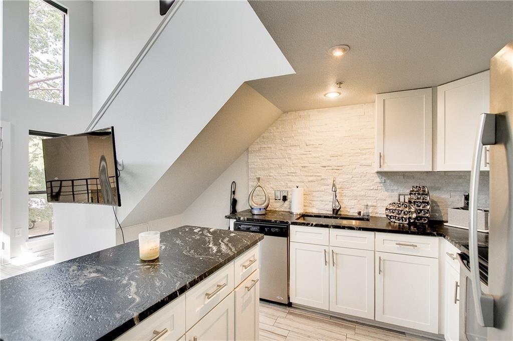 5111 Manett Street, #203, Dallas, TX 75206