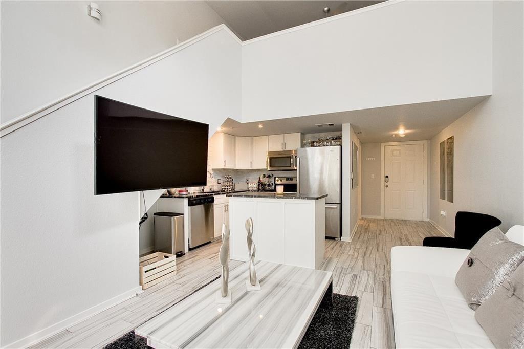 5111 Manett Street, #203, Dallas, TX 75206