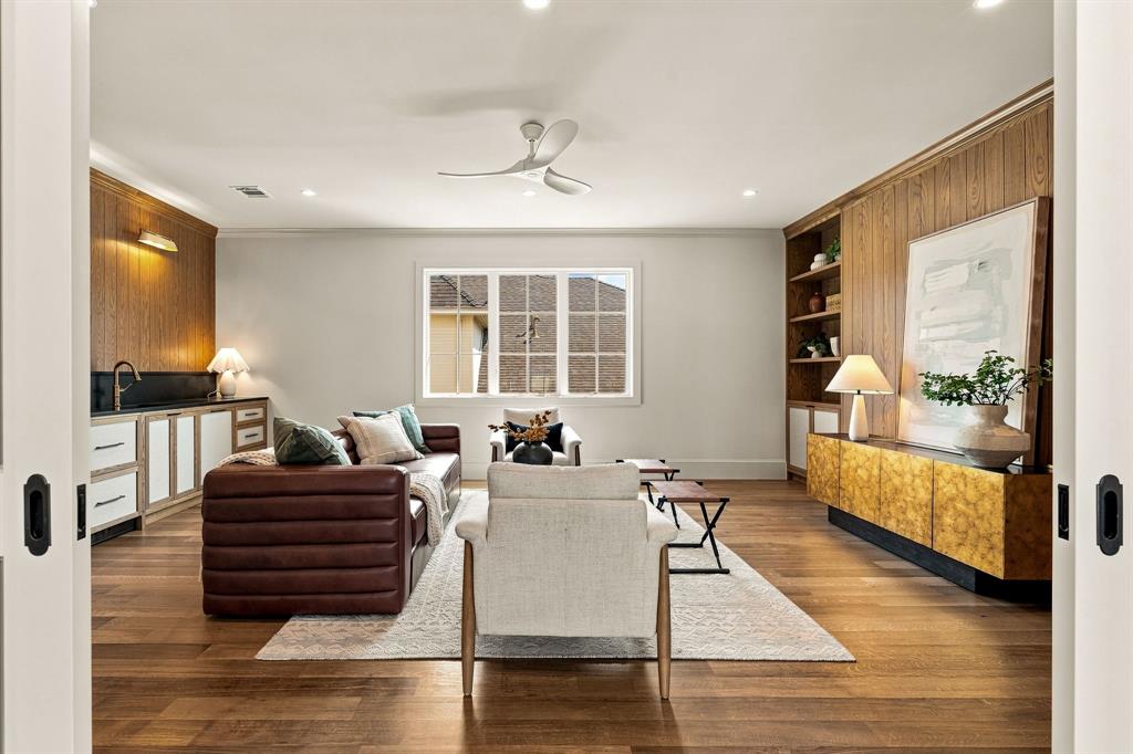 6526 Woodland Drive, Dallas, TX 75225