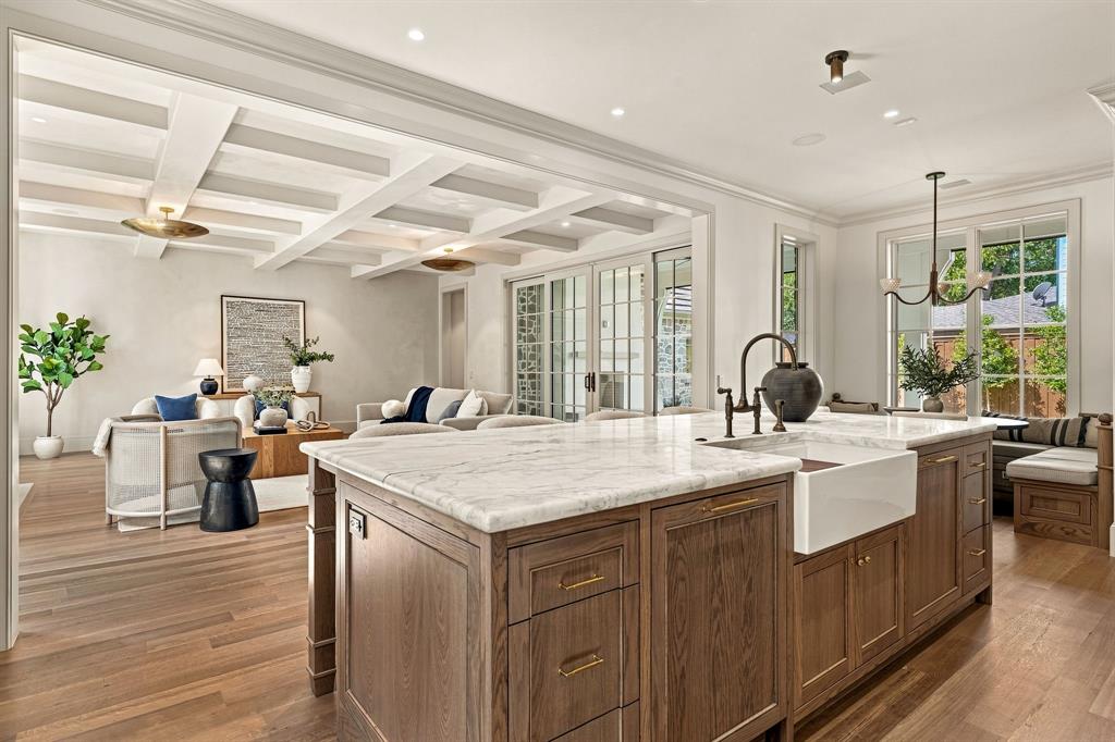 6526 Woodland Drive, Dallas, TX 75225