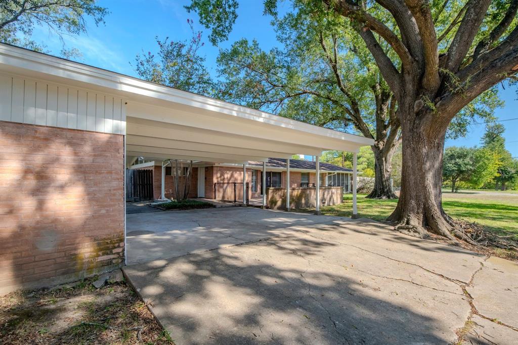 1400 Aldridge Street, Commerce, TX 75428