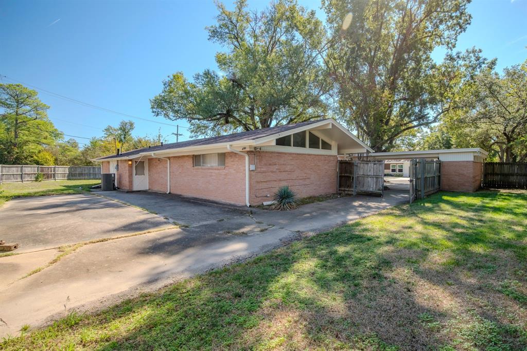 1400 Aldridge Street, Commerce, TX 75428