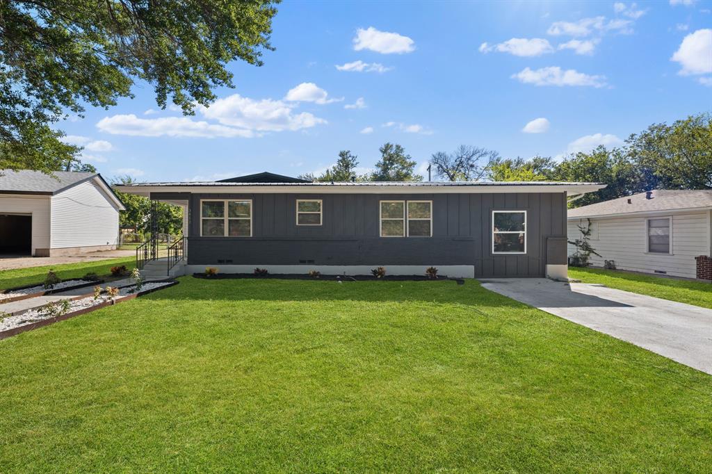 3411 Briscoe Street, Greenville, TX 75401