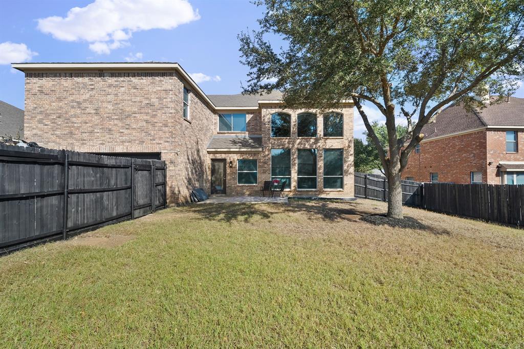 904 Amherst Drive, DeSoto, TX 75115