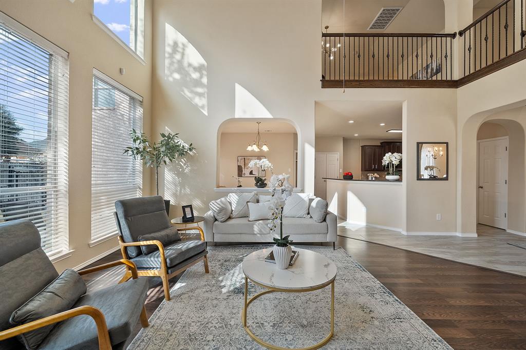 904 Amherst Drive, DeSoto, TX 75115