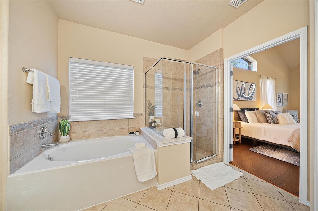904 Amherst Drive, DeSoto, TX 75115