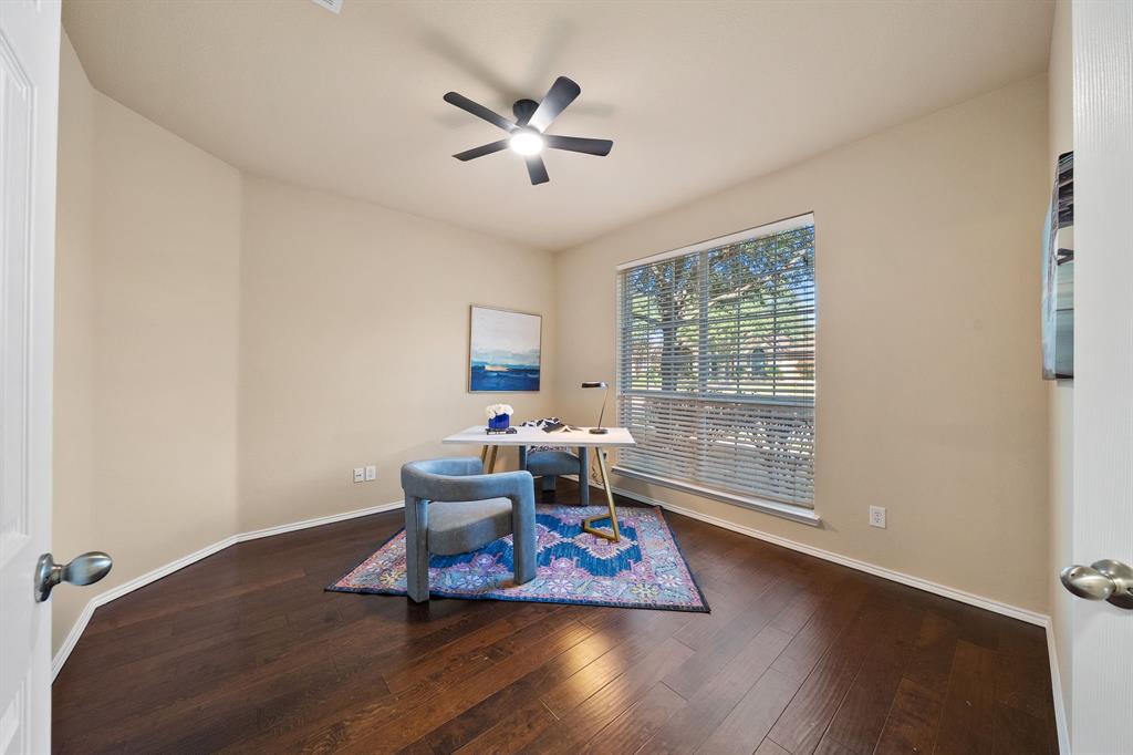 904 Amherst Drive, DeSoto, TX 75115