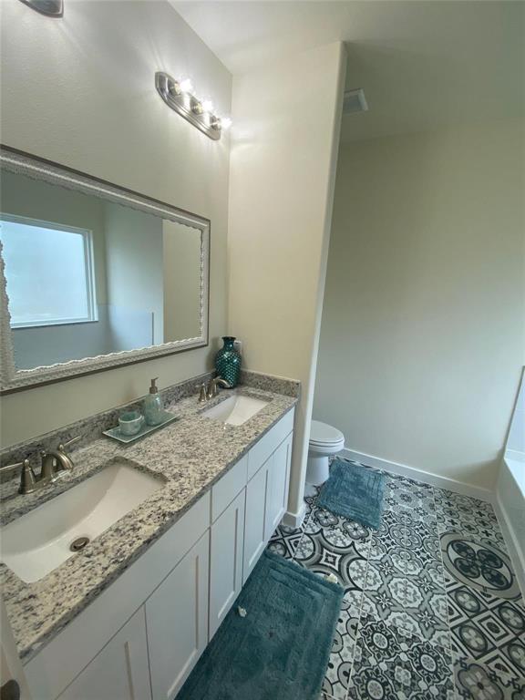 1821 Wellington Street, Greenville, TX 75401
