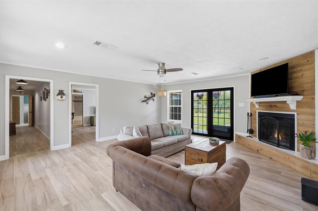 7142 S Fm 148, Kaufman, TX 75142