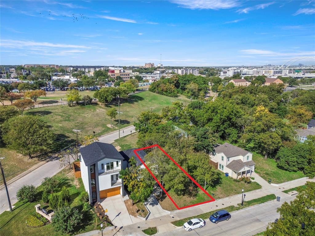 425 N Denley Drive, Dallas, TX 75203