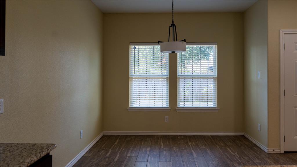 2701 Easter Avenue, Dallas, TX 75216