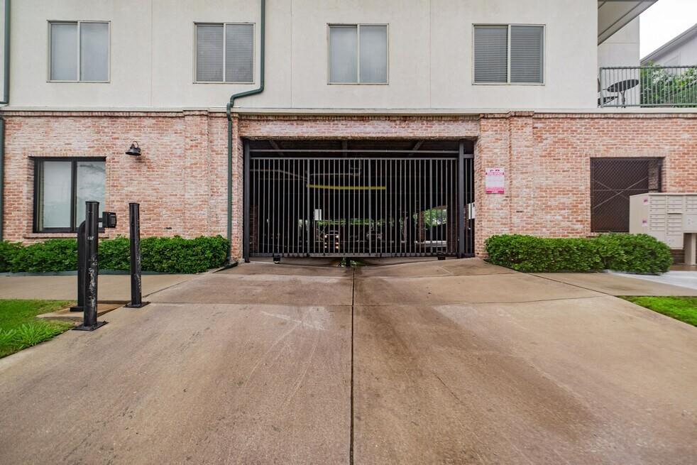 3221 Elihu Street, #307, Dallas, TX 75210