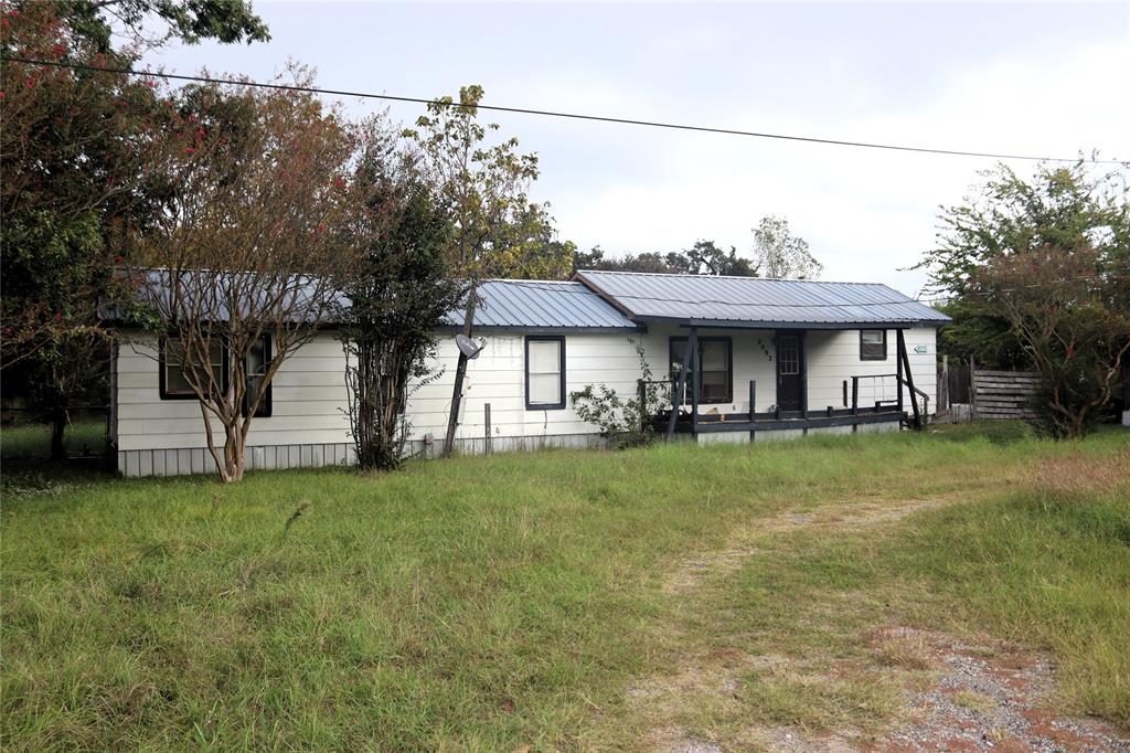 2492 Oakwood Drive, Wills Point, TX 75169