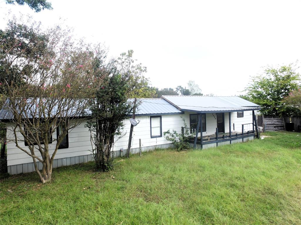 2492 Oakwood Drive, Wills Point, TX 75169