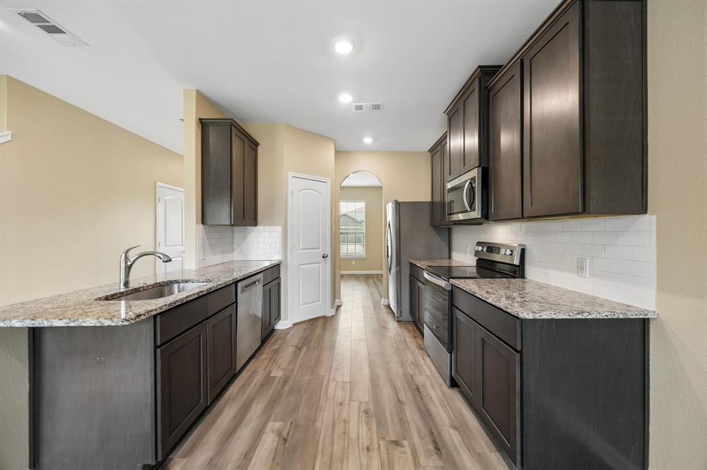 274 Moonstone Way, Princeton, TX 75407