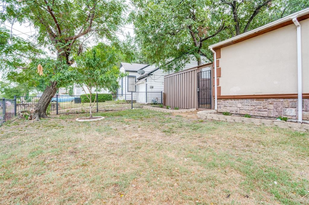 1239 Cedar Haven Avenue, Dallas, TX 75216
