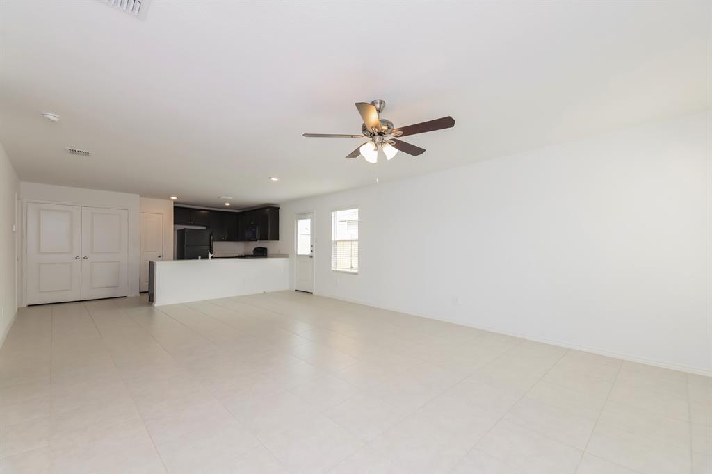 2955 Wallace Wells Court, Crandall, TX 75114
