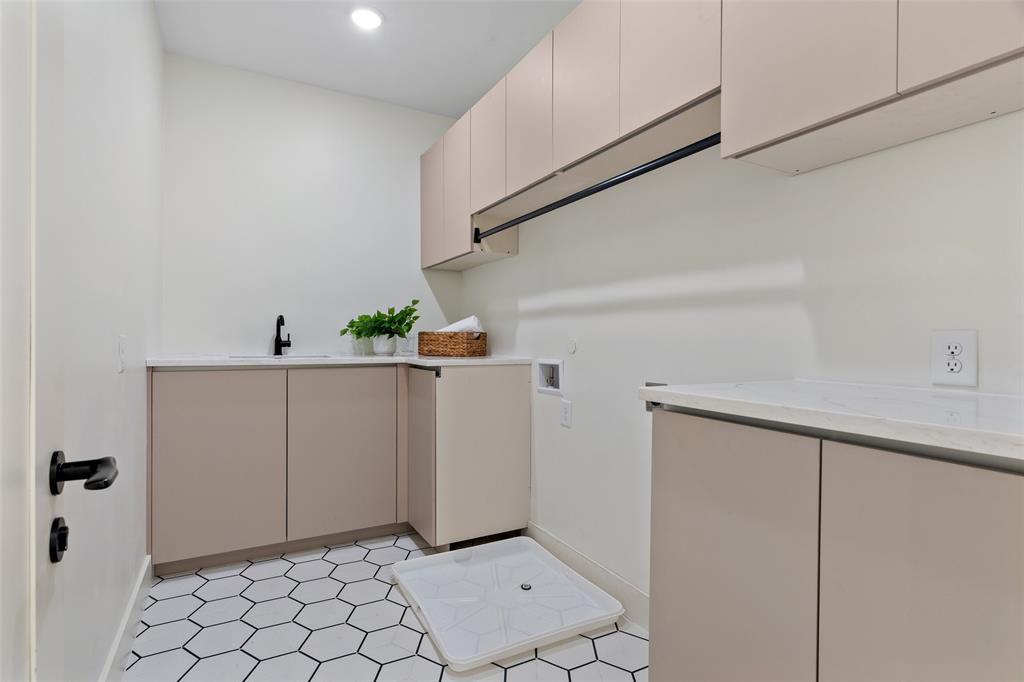 6720 & 6722 Mabel Avenue, Dallas, TX 75209