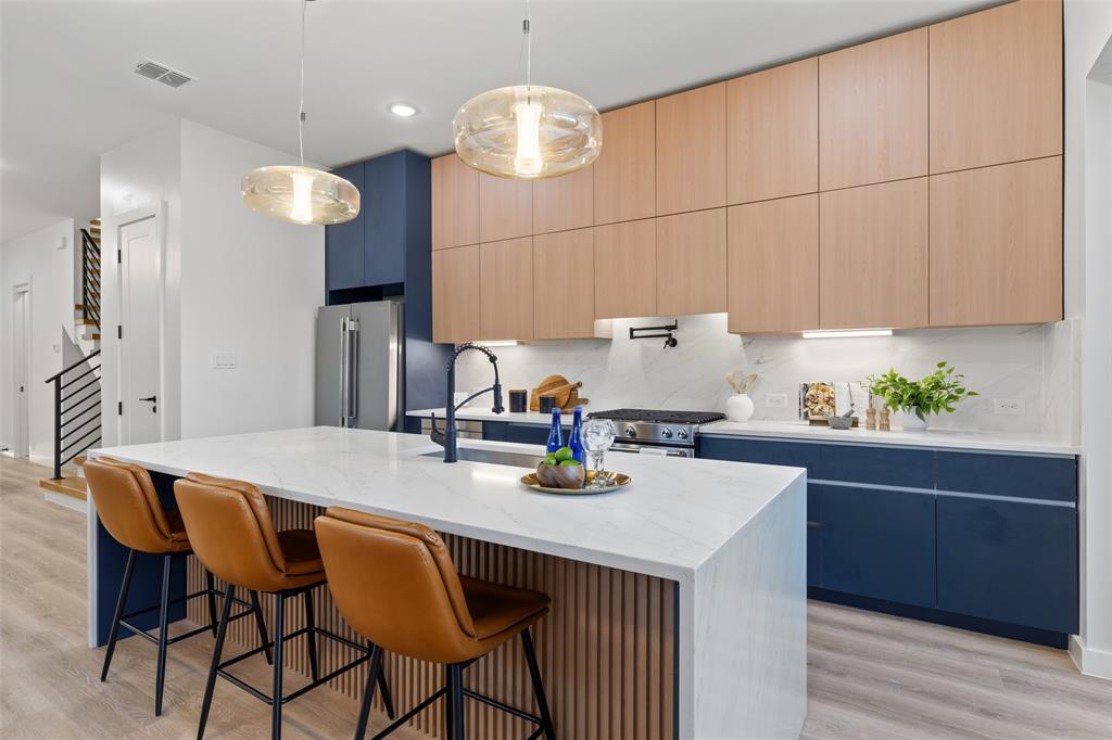 6720 & 6722 Mabel Avenue, Dallas, TX 75209