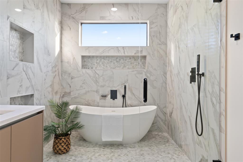 6720 & 6722 Mabel Avenue, Dallas, TX 75209
