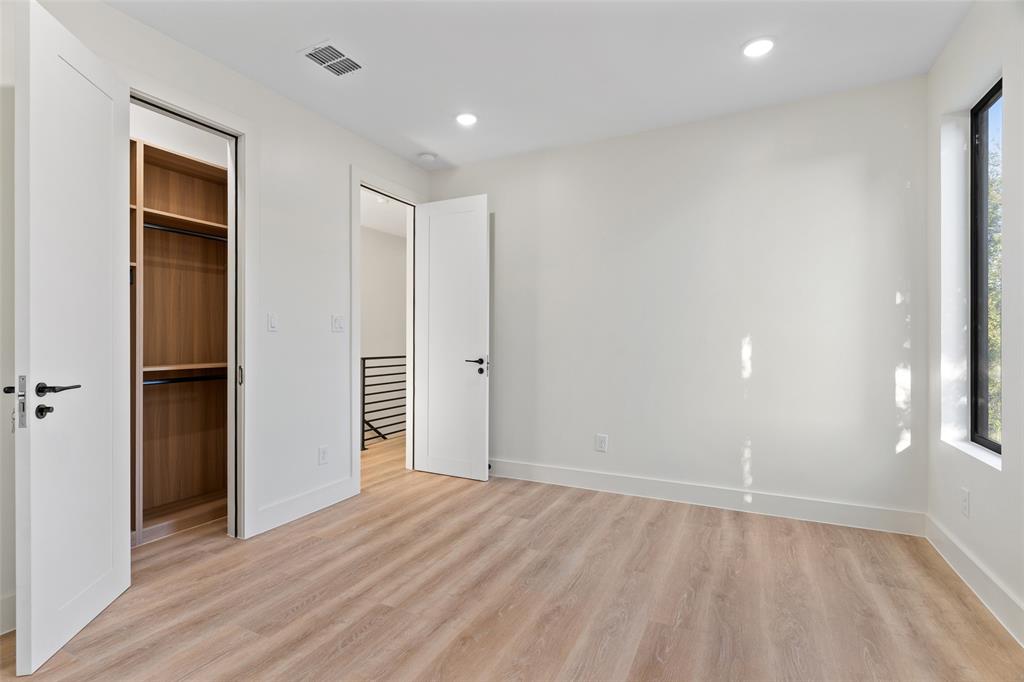 6720 & 6722 Mabel Avenue, Dallas, TX 75209