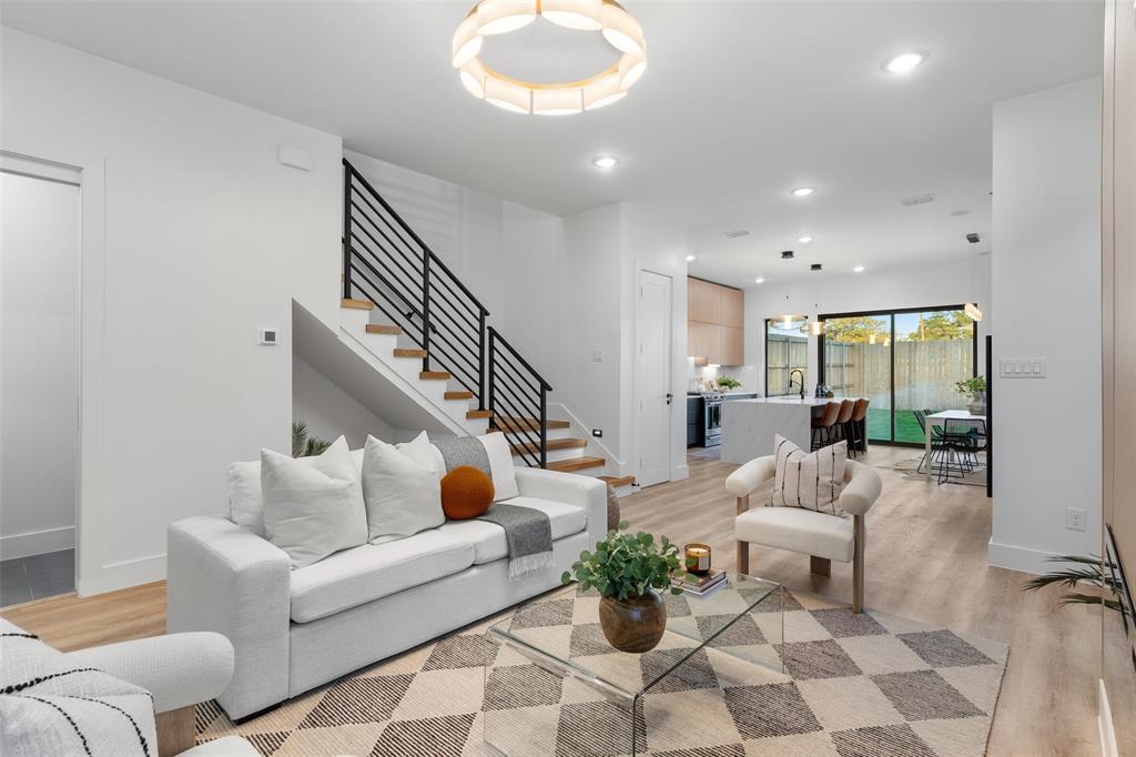 6720 & 6722 Mabel Avenue, Dallas, TX 75209