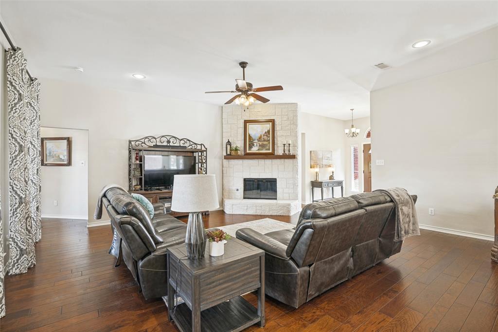 439 Lakehurst Drive, Murphy, TX 75094