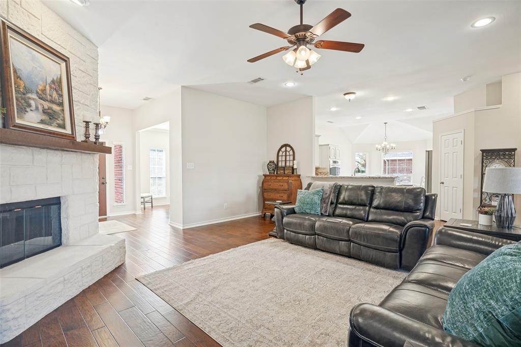 439 Lakehurst Drive, Murphy, TX 75094