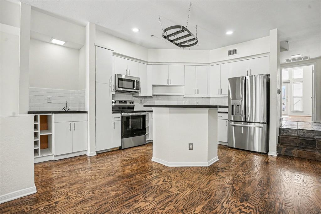 3235 Cole Avenue, #45, Dallas, TX 75204