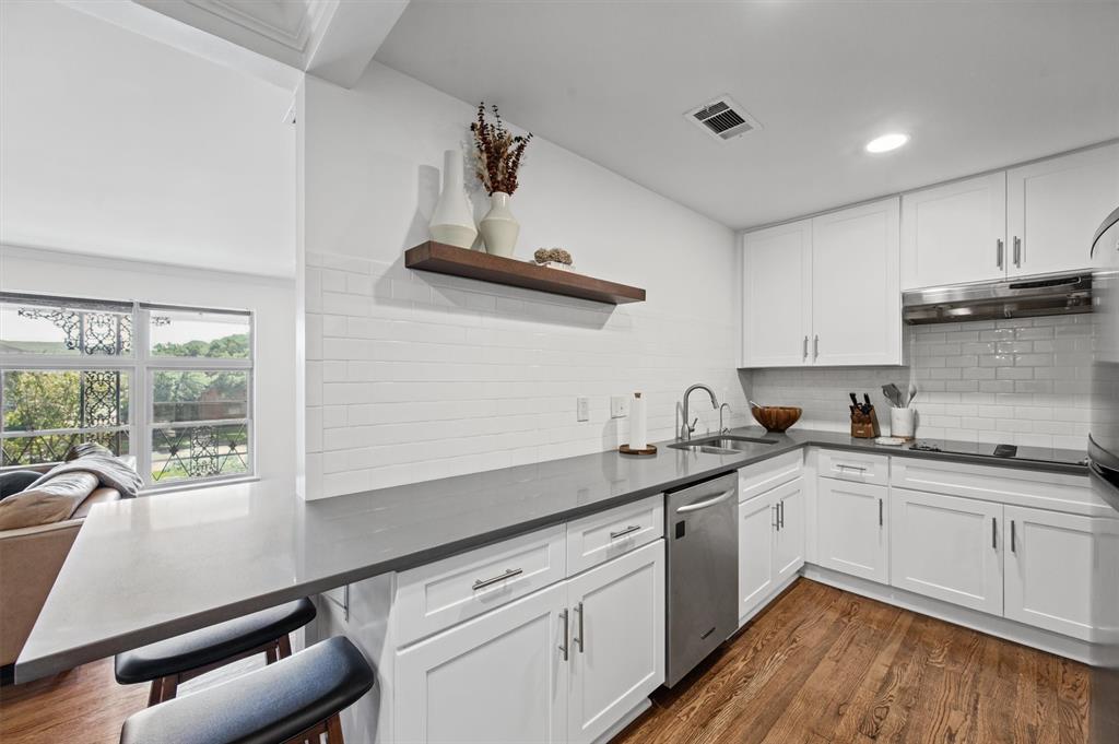 6127 Bandera Avenue, #D, Dallas, TX 75225