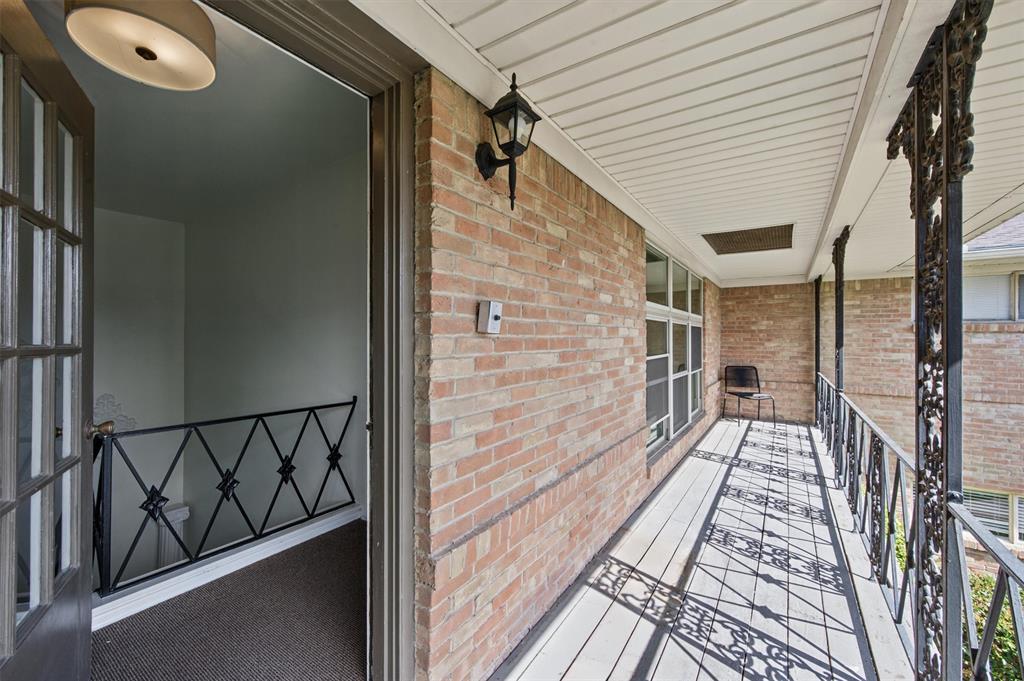 6127 Bandera Avenue, #D, Dallas, TX 75225