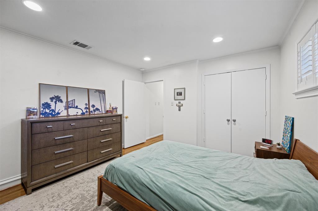 6127 Bandera Avenue, #D, Dallas, TX 75225