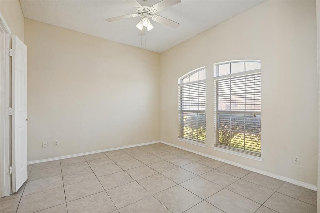 2520 Walnut Creek Drive, Mesquite, TX 75181