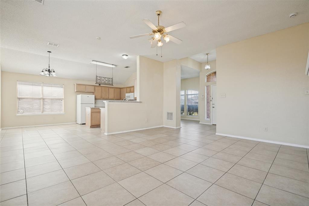 2520 Walnut Creek Drive, Mesquite, TX 75181